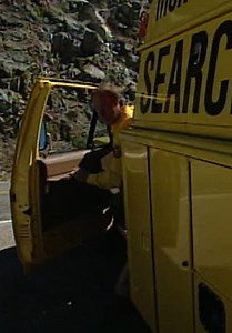 The New Detectives S03:E07 - Out of the Grave