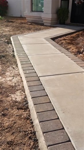 Hardscape • Tree Specialists on Instagram: "🌿 Pavers down and coming together beautifully. Another hardscape project taking shape with clean lines, solid craftsmanship, and attention to detail that lasts. This is the kind of work we take pride in at Green Valley Hardscapes. Ready to upgrade your outdoor space? 📩 DM us to get started. #GreenValleyHardscapes #Pavers #HardscapeDesign #LandscapingAZ #OutdoorLiving"
