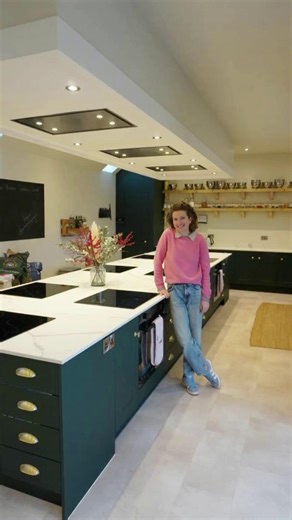 Looking to learn a new skill in 2026? 👩🏻‍🍳 With @yarrowcookeryscho the UK’s first fossil-fuel-free destination cookery school, you can discover how food has the power to bring people together. Set in the beautifully restored Longniddry Steading just 18 minutes from Edinburgh, Yarrow offers a place to cook, pause, and be inspired. Every class is designed to be hands-on, sustainable, and full of flavour. Master fresh pasta, explore Scotland’s seafood, or simply enjoy a relaxed day in their stun