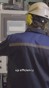 Dangote Refinery🇳🇬 boosted output to 610,000 barrels daily in August 2025, edging closer to full capacity. After its first gasoline export to Asia in June, the plant continues to exceed expectations. By year-end, it aims to rely entirely on Nigerian crude, advancing efficiency, exports, and energy independence. | AFRICA IS HOME