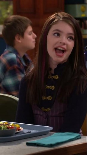 Vampirina: Teenage Vampire | Performance | Disney Channel Belgique