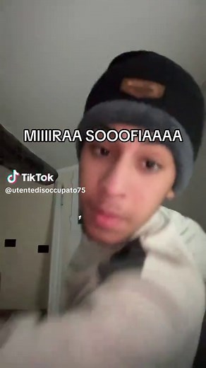 Mira Sofia: La Canción de Álvaro Soler