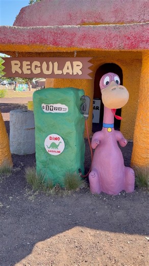 Bedrock City The Flintstones Valle Arizona #arizona #cartoon #flintstones #roadsideattractions