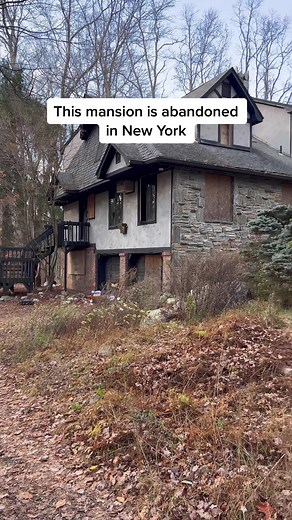 Abandoned Mansion in New York After Devastating 2017 Fire
