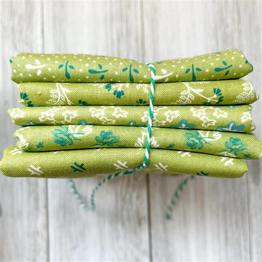 Green Piece and Plenty by Lori Holt Fat Quarter Bundle of 5 - Etsy