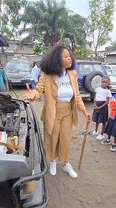 177K views · 6.3K reactions | Mdm Elombe dans un garage de la ville avec ses élèves ☺️ | Actu cd | Facebook