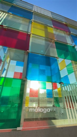 💫 El arte más vanguardista te espera en el Centre Pompidou Málaga, un espacio donde la imaginación se convierte en experiencia. | Málaga Turismo