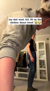 CHICKEN DANCE PRANK .. #funny #funnyvideos #scarepranks #humor #funnyreels #prank #prankvideo #scary #scarepeople #fypシ゚ #facebookviral | TV HUMOR