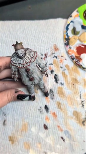 I was so excited to get a commission for a Twisty the Clown mini wreath! Enjoy this little painting video of the centerpiece! Full wreath video coming tomorrow! Stay tuned! 🩸🤡 #twistytheclown #americanhorrorstory #painting #horror | Grim Wreath, LLC