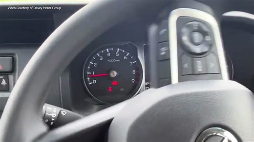 Better than the Suzuki Every? DAIHATSU ATRAI RS Smart Assist Engine: Daihatsu TC Displacement: 660cc Transmission: CVT START/STOP System Keyless Entry Superior basic performance and safety performance through the introduction of DNGA ・ Improved fuel efficiency, driving performance and quiet performance through the use of the newly developed CVT for front engine/rear-wheel drive vehicles ・ Improved safety performance through the use of the latest evolved Smart Assist ・ Realization of affordable p