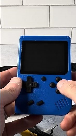 Retro Handheld Game Console, Portable Retro Video Games Consoles 400 Classical FC Games