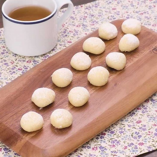 材料4つ！レンジでできる♪ スノーボールクッキーのレシピ動画・作り方 | デリッシュキッチン
