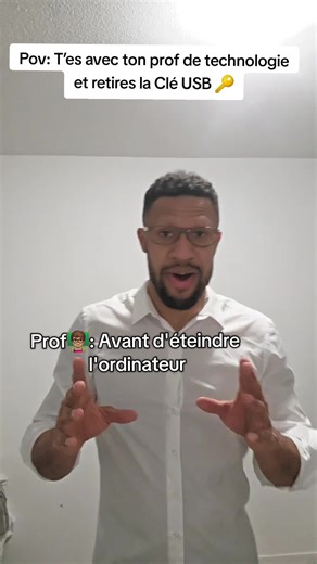 M.Jurio ma sauté dessus quand j'avais oublié détecter ma clé USB sous le choc j'ai pu exprimer mon incompréhension est recommencer pour le frustre un peu plus par ce que j'aime faire chie mon monde #humour #fyp #pourtoiii #ecole