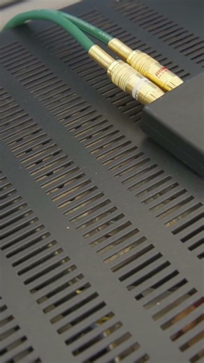 Vintage Amplifier Power On Idle ASMR