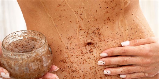Dermatologists Say This Is The Best Way To Exfoliate Your Skin In Winter Without Irritating It.