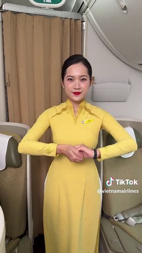 Suất ăn thương gia Vietnam Airlines: Trải nghiệm suất ăn Sen trên khoang Thương gia