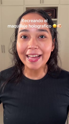Recreando el maquillaje holografico 😍🌈 que fue lo que hice mal? #makeup #holografico #makeuphacks #maquillajetutorial #beautytok