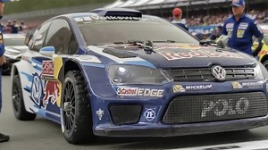 RC美嘉欣14304 WRC拉力赛对原车壳增加了一些细节，原型是大众polo WRC MK2，看过比赛的视频十分带感，车子速度也是非常不错，物有所值。