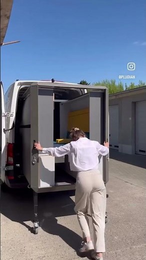 PlugVan Campingmodul Pure | Flexibler Fahrzeugausbau | Camper Conversion in 5 minutes