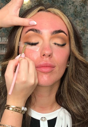 Signature Glam Makeup Tutorial with Skye
