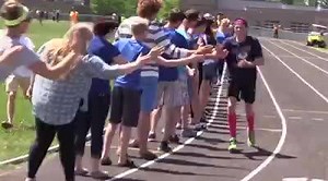 64K views · 1K reactions | History was made in Clinton today. St.Anne's Secondary took aim at the Guiness Record for most high-fives in 1 minute. The previous record was 290...did they break it? You have to watch to find out! | Scott Miller CTV | Facebook