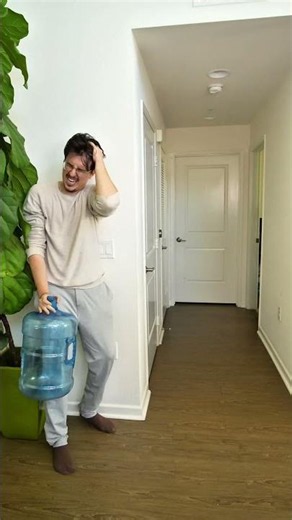 No One Saw This Coming 😱 🤣 #comedy #funnyvideos #humor #ronniesfamilyshow #jokes