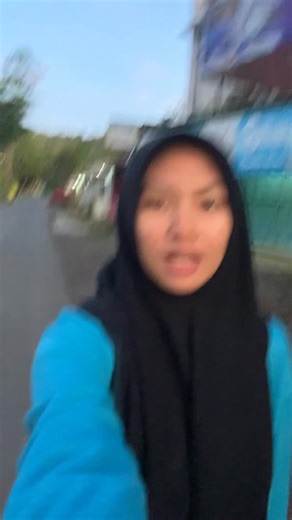 hilmeyy on Instagram: "yang bilang kayak mau nangis soalnya ga ada temen sok tau banget lohhh"