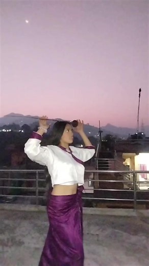 Overcoming Fear: Dancing with a Scabbardless Sword