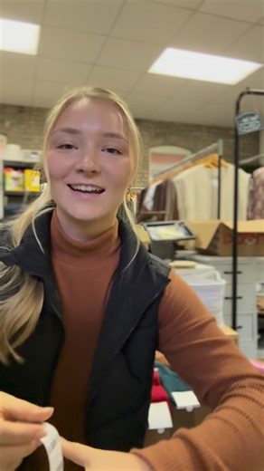 31 reactions · 4 comments | Tis the season for packages galore 沈來 We’re B U S Y prepping for the best holiday season yet! | Honey Lou Boutique | Facebook