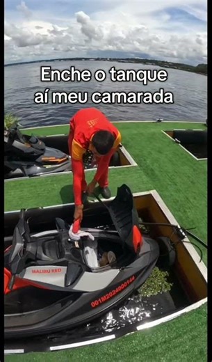stesen minyak atas air ..biar Betul