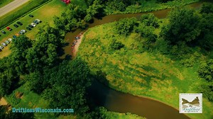 Come out and play in Driftless Wisconsin, your outdoor #recreation playground! Featuring Drifty's Canoe Rental and KPI Restaurant, Titanic Canoe Rental, aerial footage of the Kickapoo River as well as the #confluence of the rivers from Wyalusing State Park! Learn more https://driftlesswisconsin.com/play! Friends of Wyalusing State Park #driftlesswi | Driftless Wisconsin