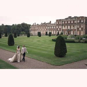 💭Dreaming of a fairytale wedding? Our stunning stately home and gardens will be exclusively yours on your wedding day. Take advantage of our special offer and SAVE £2,000 off the total cost of your wedding in 2024!! Arrange a viewing today. @capturemybigday #2024wedding #exclusivevenue #luxuryweddings #destinationwedding #knowsleyhallwedding #mansionhousewedding #weddingideas #weddingplanning #weddingvenuesuk | Knowsley Hall