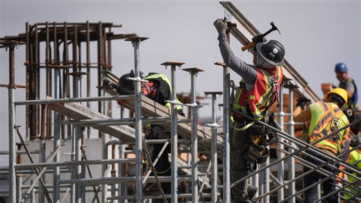 New Quebec budget draws criticism for homelessness, housing funding