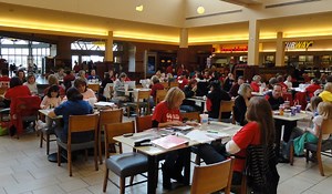 Local Teachers Pack Lakeside Mall for Grade-In Event