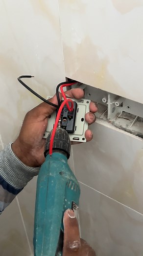 Wiring an Outlet with Multiple Sets of Wires | Creative Handmades Ideas Diy