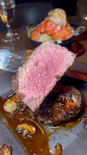 11K views · 153 reactions | Perfectly Cooked Filet Mignon ‍數 #filetmignon #filet #steak #steaks | Foody Fetish | Facebook