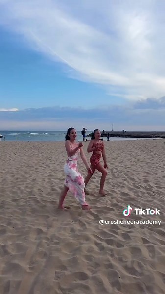 Wishing we was back on beach 😥#cheerleading #fyp #jamfest #pose #ate #viralvideos