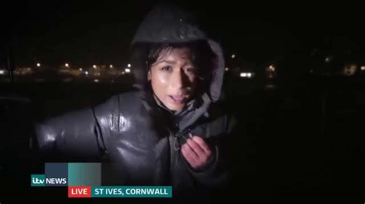 TV reporter blasted by Storm Goretti struggles to stay upright