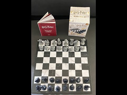 Running Press Harry Potter Wizard Chess set RP minis