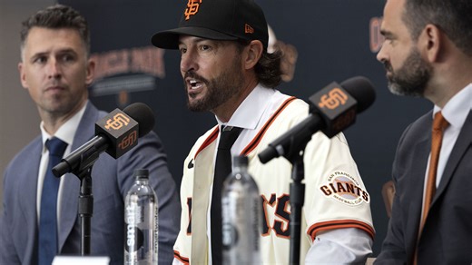 Giants sign Dodgers' World Series-winning reliever