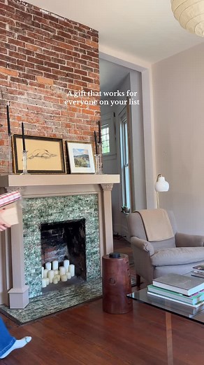 The kind of gift that makes them say “this is just so me” @nataliemarceta built her holiday stack around personalized stationery and wrapping paper that feels as luxe as it looks. Explore gifts that will leave them impressed at the link in bio. | Minted