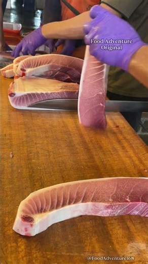 Premium $100 tuna belly melting like butter 🤤 #Sashimi #JapaneseFood #Foodie