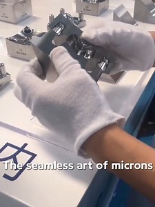 3.2K reactions · 279 shares | Experience how China's machine tools achieve seamless precision in this video—manufacturing molds with near-zero tolerance. #TrendinginChina #ChinaTech | Xi's Moments | Facebook