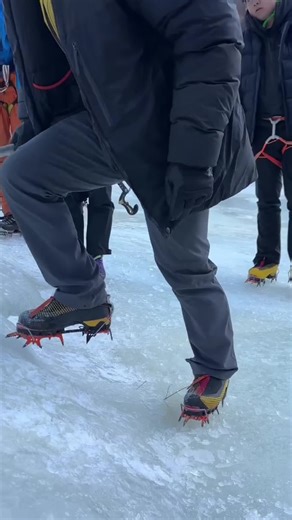 walking slowly #icescrew #ice #climbing #snow