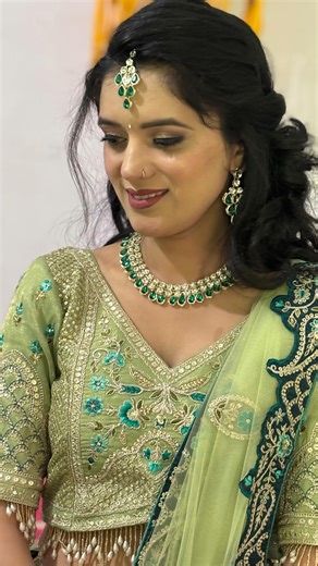 Ranjana Negi on Instagram: "Sangeet bride 👰‍♀️ #hairstylist #makeupartist #makeuplooks #reelinstagram #bridalmakeup"