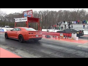 Camaro ZL1 VS Camaro SS 1/4 Mile