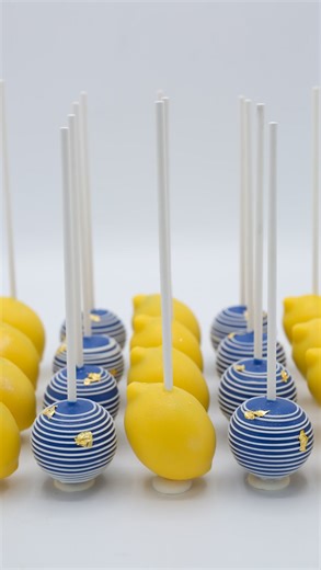 Perfect swirl cake pops every time! 💓 . . The drill is the ⭐️ — no insert needed. Any drill should work. I got this one just for cake pops, not for regular household fixes. I get asked so many times how I make my cake pop swirls look so perfect, and I’ve been doing it this way for a couple of years now. There’s really no secret — this is exactly how I do them. Hope this helps your cake pops turn out amazing! 🤍✨ #cakepop #cakepophack #cakepoptutorial #cakepopsofinstagram #cakepopmaker #cakepopi