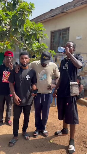 Am sorry famz pains in me😭😭😭😭💔@chairman🌟snoop💫💯 @Funnymike😂 @SUPERSTAR⭐️