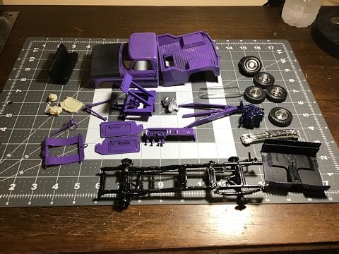 Moebius 1972 Ford F-350 4x4 Tow Truck Work In Progress