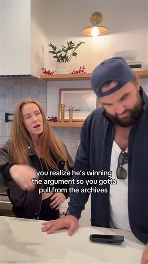 Pregnancy & Postpartum Fitness | Creator of Ab Rehab & Natal on Instagram: "Can’t find my keys but gotta mind like an elephant on past arguments 💁‍♀️"